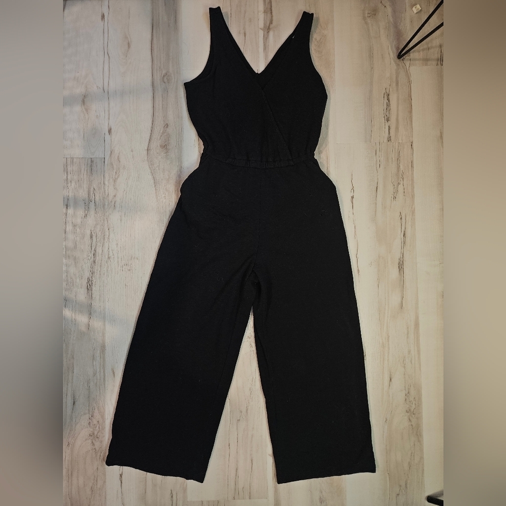 Old Navy Breathe ON Jumpsuit Small Tall Black Short Sleeve Wide Leg Romper